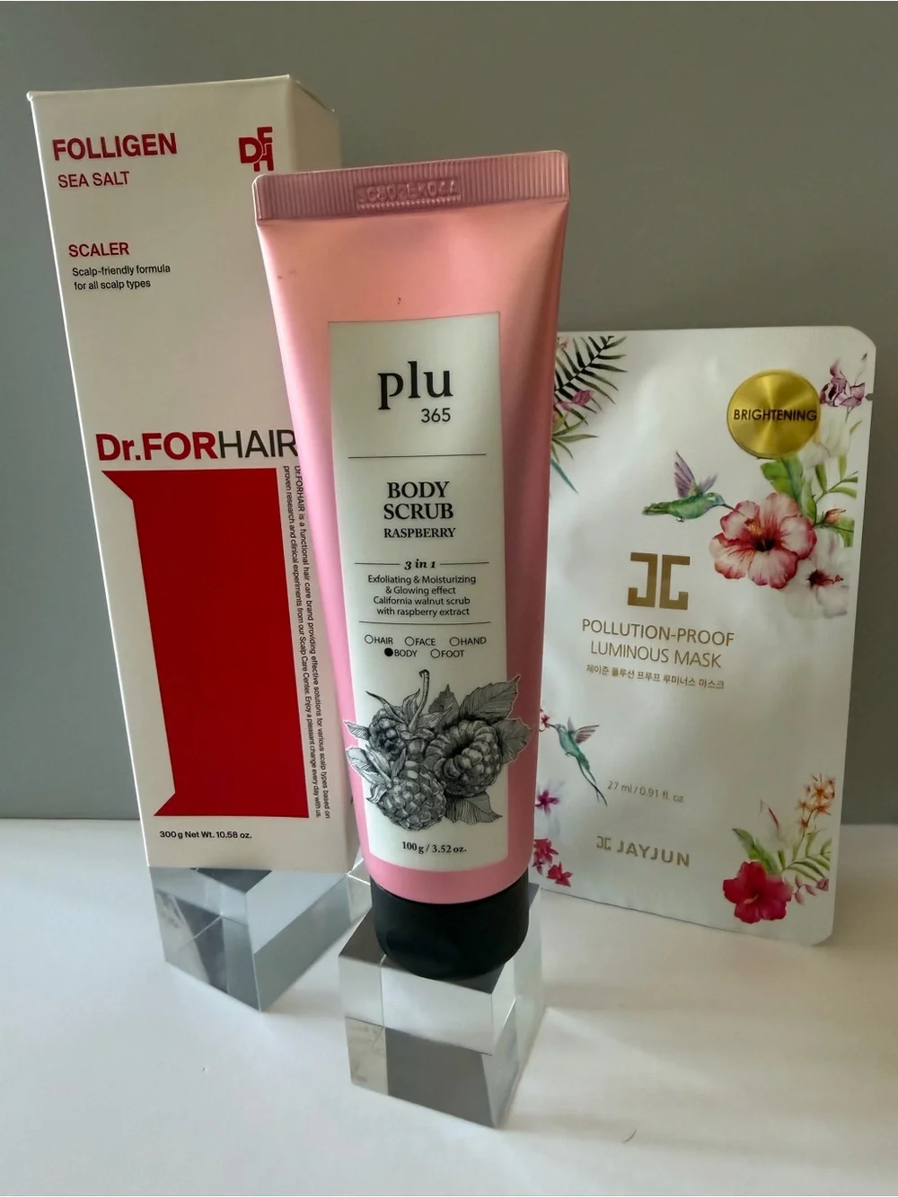 Pink Raspberry Body Scrub - Moisturizing & Exfoliating